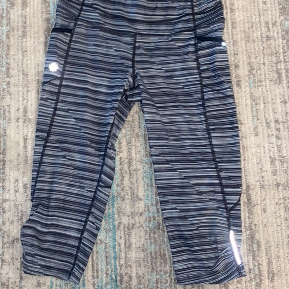 Athleta Mix Match Dobby Be Free Knicker Legging - Picture 2 of 10